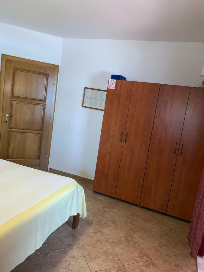 Vila Tesmija Baška Buitenkant foto