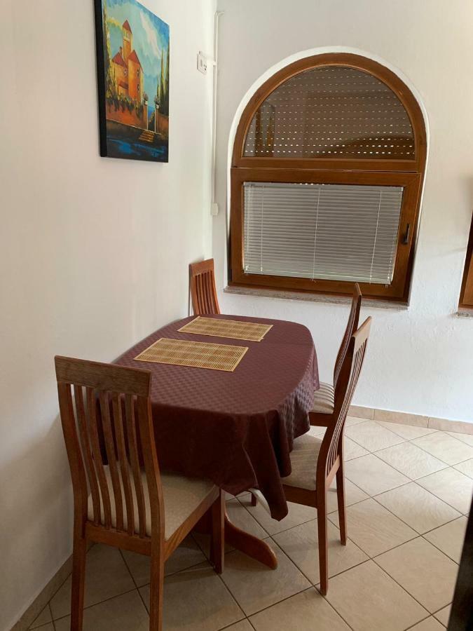Vila Tesmija Baška Buitenkant foto
